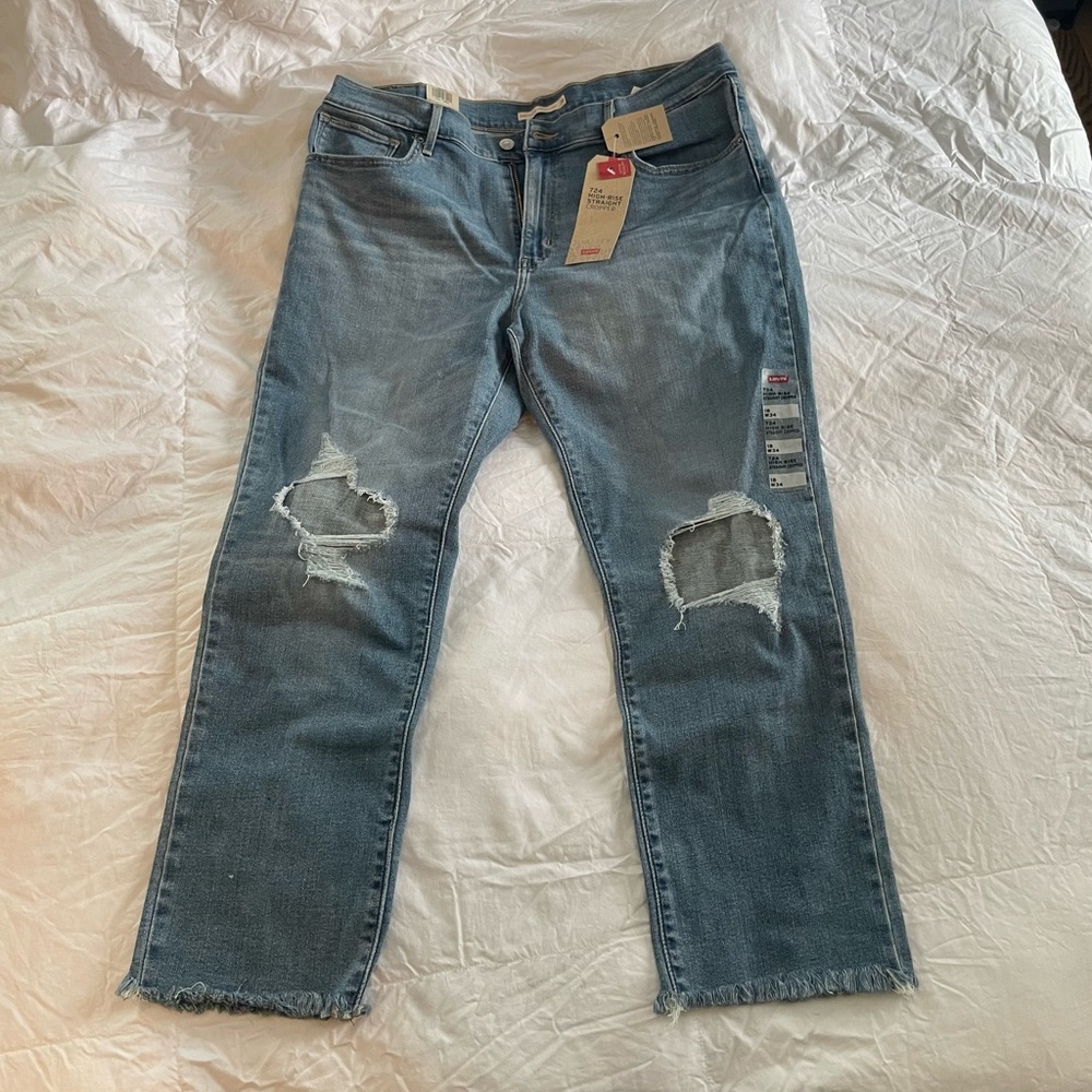 Levi's Women's 724 High Rise Straight Crop Jeans, Good Measure, 34 (US 18)